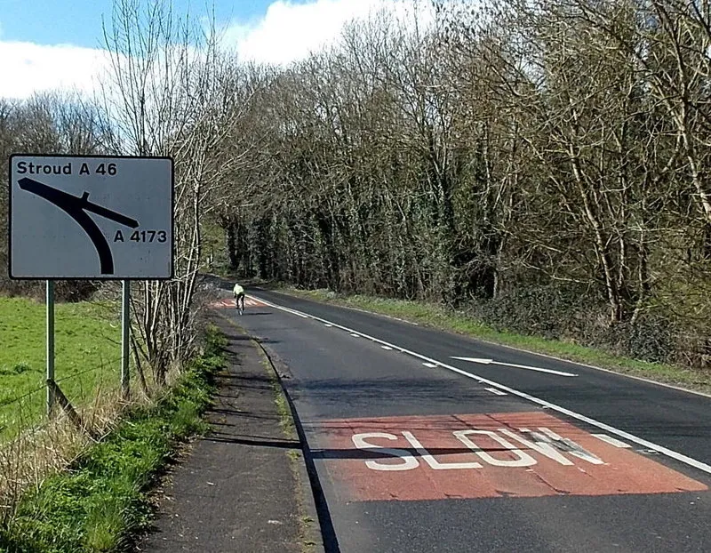 A46 approaches the A4173 junction SW of Painswick