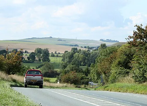2010 : A4 heading west at the top of Overton Hill