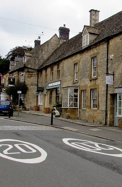 20 on Market Square, Stow-on-the-Wold