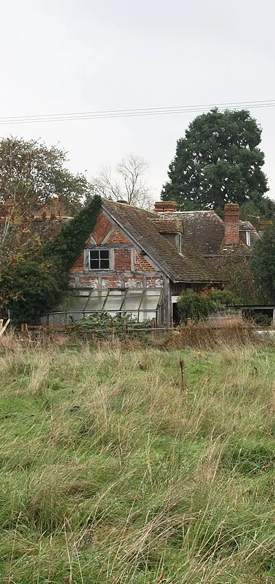 Buildings to the west of Holdfast Manor