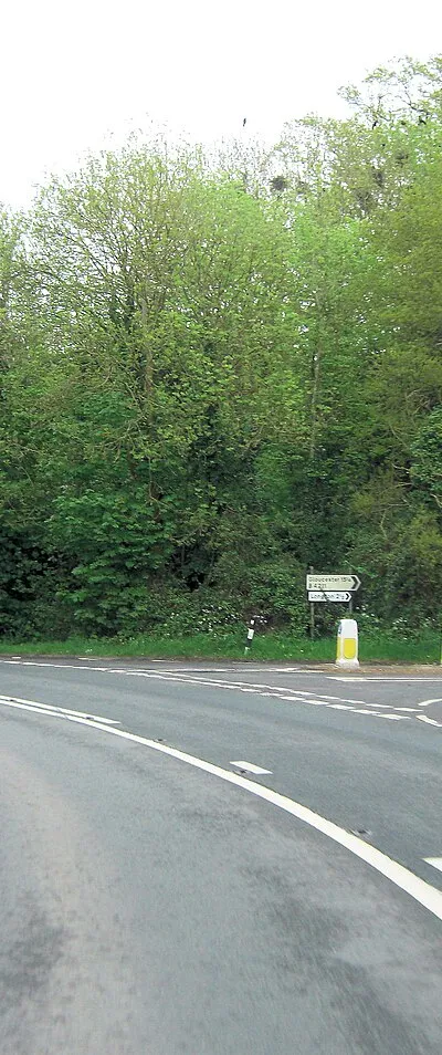 A4104 junction with B4211