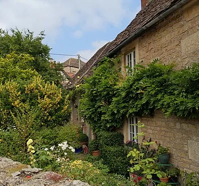 2, Cantax Hill (Lacock, Wiltshire, SN15)