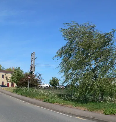 Approaching Coombe Hill on the A4019