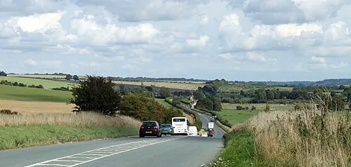 2010 : A4 looking east on Overton Hill