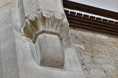 Barcheston, St. Martin's Church: Chancel arch capital 1