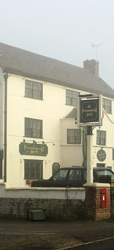 2010 : The Peterborough Arms, Dauntsey Lock