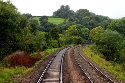 Approaching the viaduct at Lower Manor