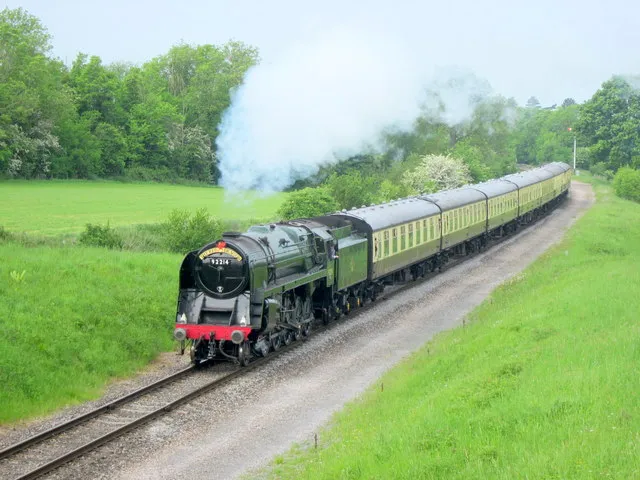 (2214 With the 09.45 Cheltenham to Winchcombe Service