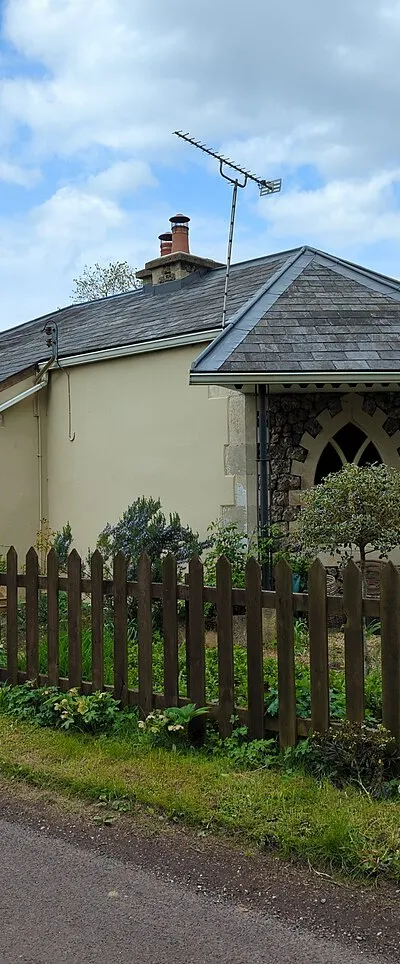 11, Reybridge (building in Lacock, Wiltshire, UK)