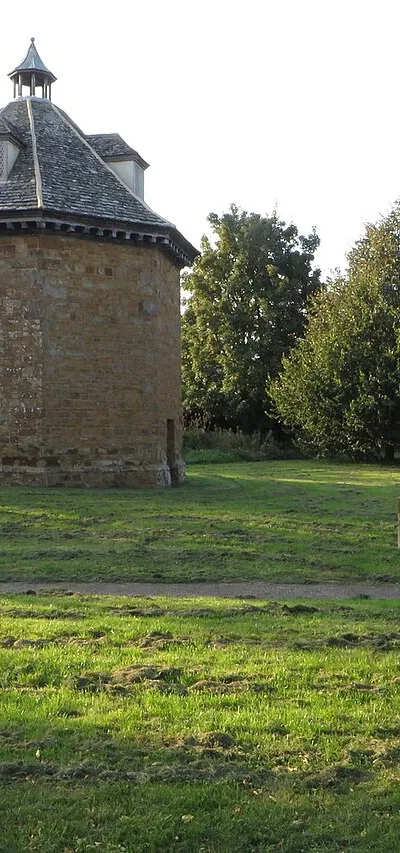 Dovecote at Milcombe