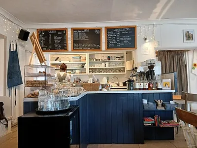 Arts Cafe Painswick interior