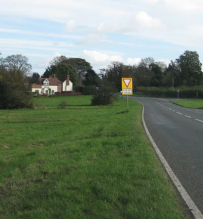 B4211, Rhydd To the right is the turning to Rhydd Green and Hanley Swan via Blackmore End. The main junction beyond is the B4211 meeting the B4424. The River Severn flows beyond the trees.
For information on the Rhydd Ferry, see http://home.freeuk.net/whe/WorcestershirePast/Severn/rhyddfe.htm