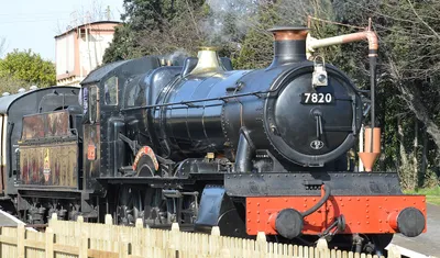 Dinmore Manor on the Gloucestershire & Warwickshire line.