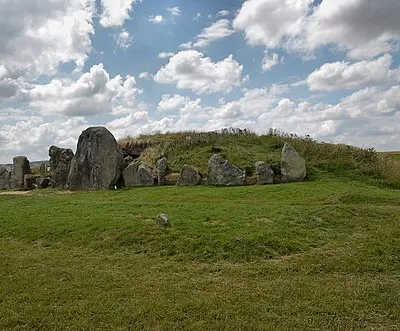 West Kennet long barrow, 800m south-east of Silbury Hill
.mw-parser-output .messagebox{margin:4px 0;width:auto;border-collapse:collapse;border:2px solid var(--border-color-progressive,#6485d1);background-color:var(--background-color-neutral-subtle,#fbfcff);color:var(--color-base,#202122);box-sizing:border-box;border-inline-start-width:8px}.mw-parser-output .messagebox.mbox-small{font-size:88%;line-height:1.25em}.mw-parser-output .mbox-warning,.mw-parser-output .mbox-speedy{border:2px solid var(--border-color-error,#b22222);background:var(--background-color-error-subtle,#ffdbdb);border-inline-start-width:8px}.mw-parser-output .mbox-serious,.mw-parser-output .mbox-delete,.mw-parser-output .mbox-stop{border:2px solid var(--border-color-error,#b22222);border-inline-start-width:8px}.mw-parser-output .mbox-issue,.mw-parser-output .mbox-content{border:2px solid #f28500;background:var(--background-color-warning-subtle,#ffe);border-inline-start-width:8px}.mw-parser-output .mbox-query,.mw-parser-output .mbox-style{border:2px solid #f4c430;background:var(--background-color-warning-subtle,#ffe);border-inline-start-width:8px}.mw-parser-output .mbox-shit{border:2px solid #960;border-inline-start-width:8px}.mw-parser-output .mbox-license{border:2px solid #88a;border-inline-start-width:initial}.mw-parser-output .mbox-legal{border:2px solid var(--border-color-notice,#666);background:var(--background-color-base,#fff);border-inline-start-width:8px}.mw-parser-output .mbox-honor{border:2px solid #ca3;background:var(--background-color-warning-subtle,#fcf4db);border-inline-start-width:8px}.mw-parser-output .mbox-growth{border:2px solid #8d4;background:var(--background-color-success-subtle,#d5fdf4);border-inline-start-width:8px}.mw-parser-output .mbox-move{border:2px solid #93c;border-inline-start-width:8px}.mw-parser-output .mbox-protection,.mw-parser-output .mbox-message{border:2px solid var(--border-color-base,#aaa);border-inline-start-width:8px}.mw-parser-output .messagebox .mbox-text{border:none;padding:0.25em 0.9em;width:100%}.mw-parser-output .messagebox .mbox-image{border:none;padding:2px 0 2px 0.9em;text-align:center}.mw-parser-output .messagebox .mbox-imageright{border:none;padding:2px 0.9em 2px 0;text-align:center}.mw-parser-output .messagebox .mbox-empty-cell{border:none;padding:0;width:1px}.mw-parser-output .messagebox .mbox-invalid-type{text-align:center}@media(min-width:720px){.mw-parser-output .messagebox{margin:4px 10%}.mw-parser-output .messagebox.mbox-small{clear:right;float:right;margin:4px 0 4px 1em;width:238px}}body.skin--responsive .mw-parser-output table.messagebox img{max-width:none!important}Wikidata has entry West Kennet Long Barrow (Q17648040) with data related to this item.