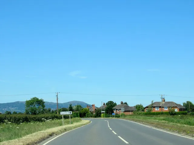 A38 Northbound at near turning for Naunton