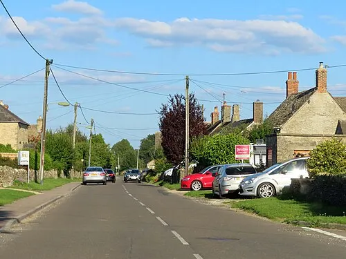 Lower End heading east