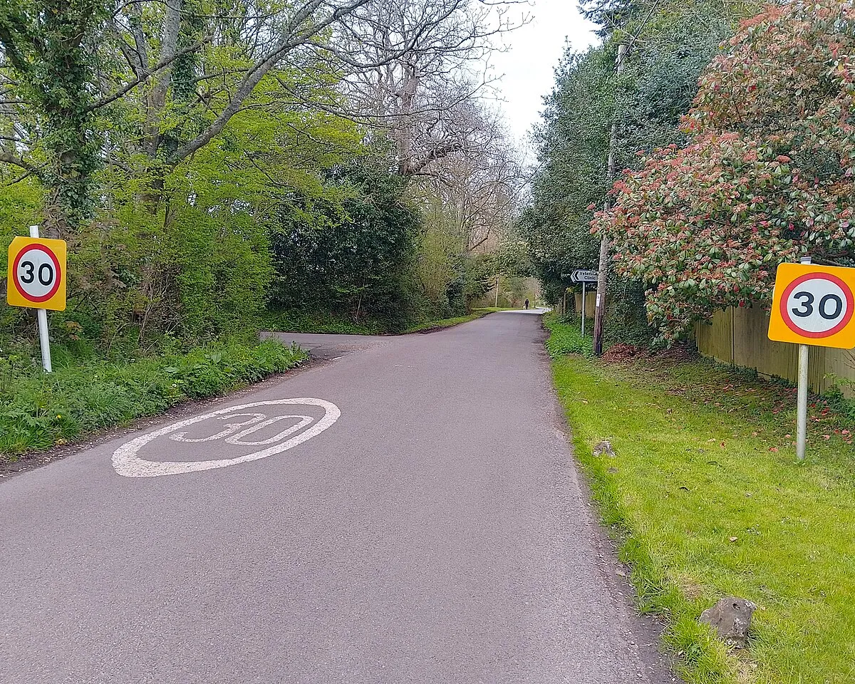30mph speed limit on Abbey Wells Road