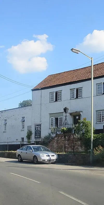 A342 passes the George & Dragon
