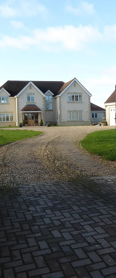 Brook House, The Common