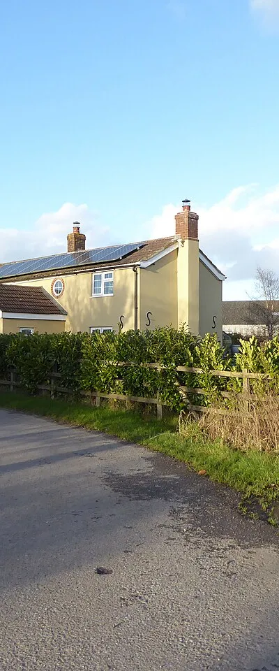 Cottages, Cotmarsh