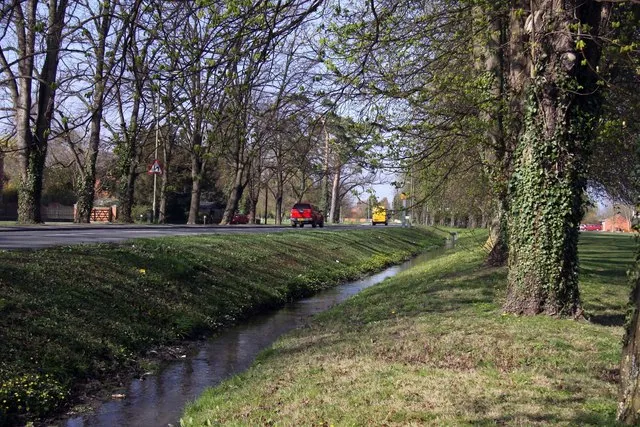 Abingdon Road in Steventon