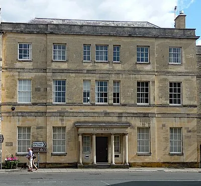 5 Dyer Street, Cirencester
