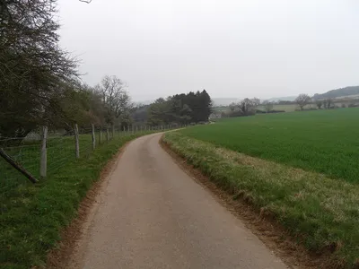 Access lane to Holt Farm