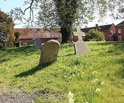 Old Welland Churchyard