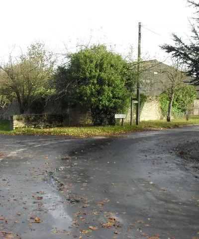 Bend in the road in Castle Eaton Leading from The Street into Long Row.