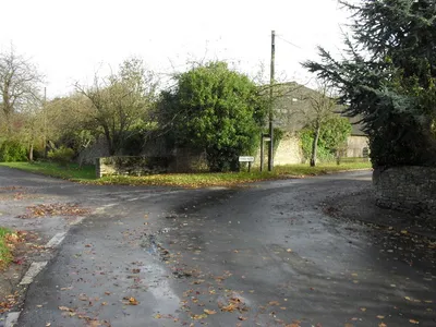Bend in the road in Castle Eaton Leading from The Street into Long Row.