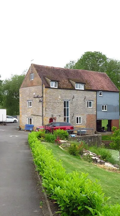 Corn Mill Bank, Hinton on the Green