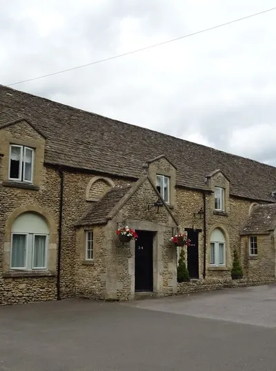 Accommodation, Colesbourne Inn