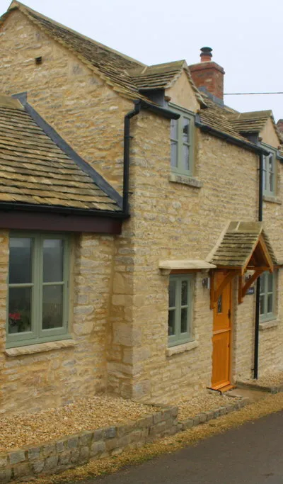 'Rose Cottage' at the bend in Farm Lane