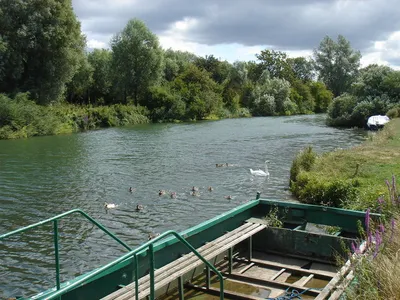 Bablock Hythe Ferry sadly not running on the day I polled up on the bicycle..