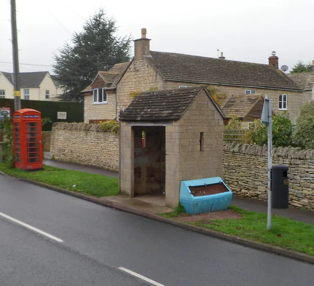 A cluster of village facilities, Middleyard