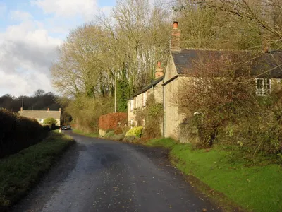 Approaching Fordwells
