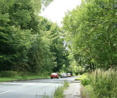 A4 heading east near Derry Hill On the way to Calne.
You may not believe this but there are people who like A roads.