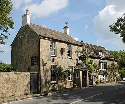 The Trout Inn next to the Thames at Leclade