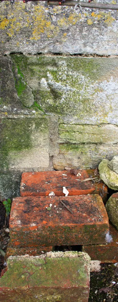 Benchmark on 'The Old School House'
