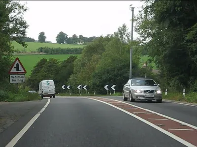 A417 - let's play "spot the hazard"