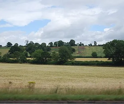 Arable landscape by the M40
