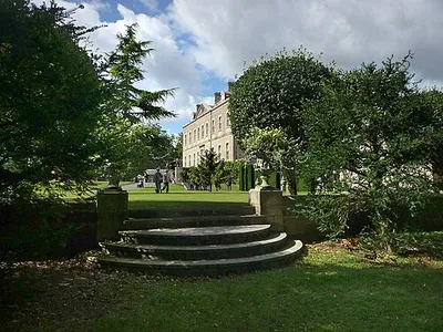 Buscot House