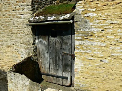 A closer look at the village lock-up, Swinford Museum, Filkins