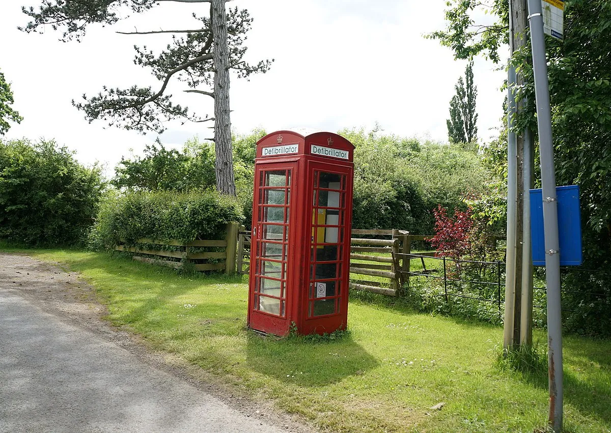 A defibrillator telephone box, Great Washbourne