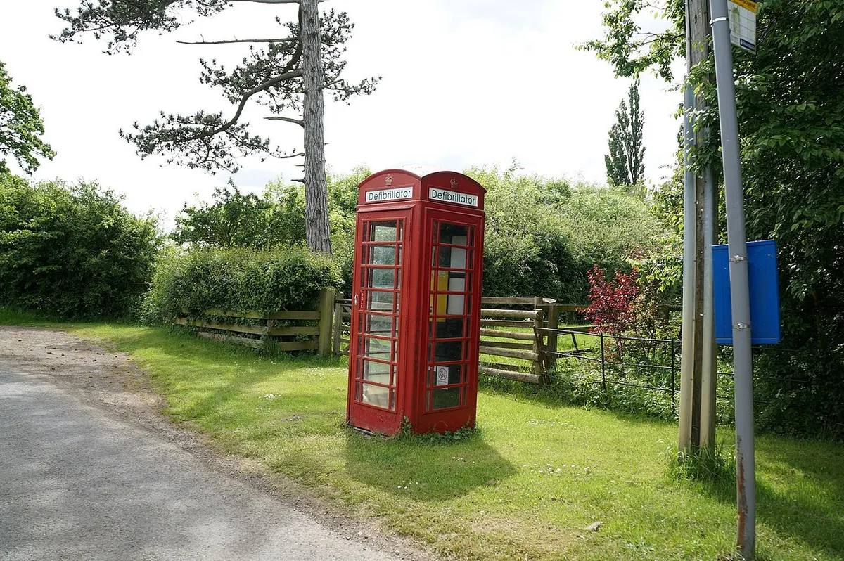 A defibrillator telephone box, Great Washbourne