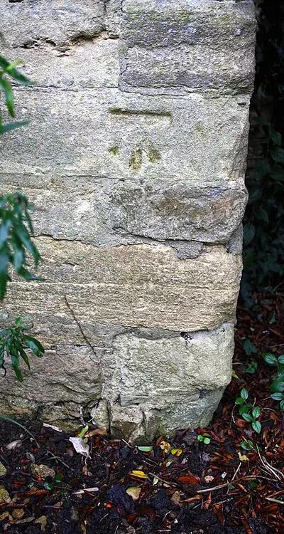 Benchmark on 'Sandys House'