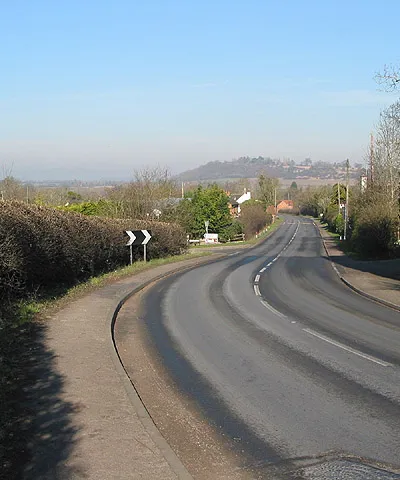 A417 to Ledbury passing through Hartpury Showing the higher ground to the SE of Corse and Staunton.