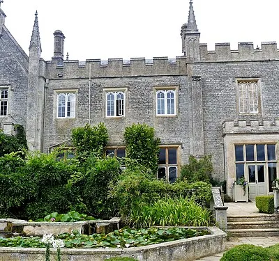 Bradwell Grove [1]