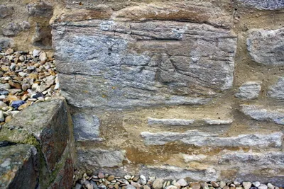 Benchmark on 'Rose Cottage'