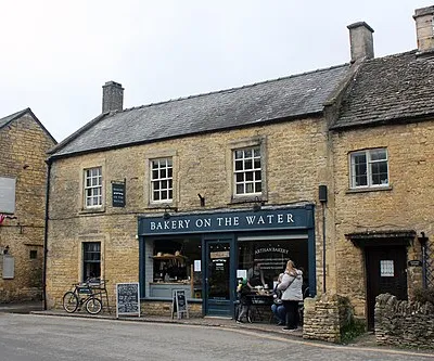 Bakery on the Water, 1 Sherborne Street, Bourton-on-the-Water